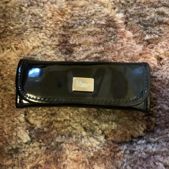 It Cosmetics Your Beautiful Basics 3-Piece Makeup Brushes Travel Set - Picture 3 of 6